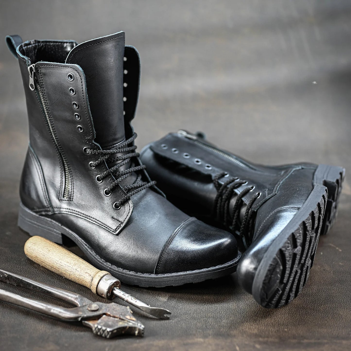 Pánské kožené boty Landon Černé – ručně šité vysoké boty z italské kůže | KarolShoes
