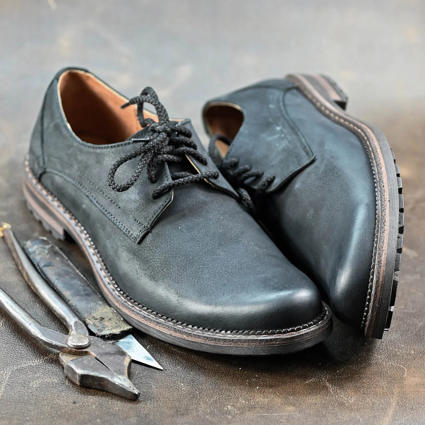 Pánské kožené derby polobotky Aldo – ručně šité černé | KarolShoes