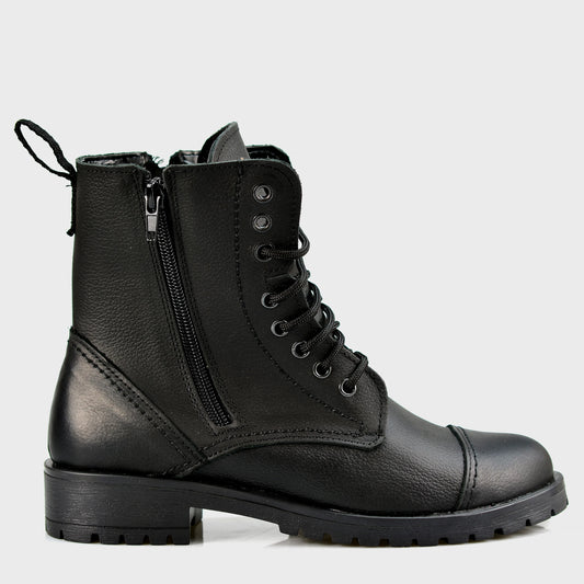 Dámské kotníkové boty Ella – ručně šité černé boty z italské kůže | KarolShoes