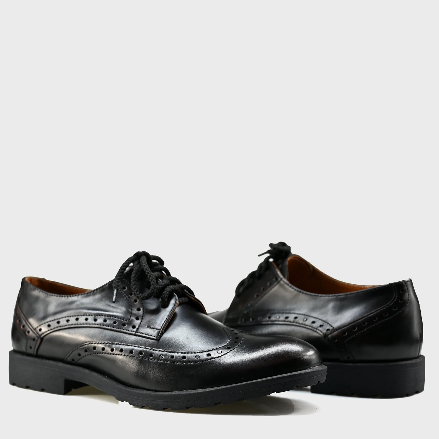 Black Leather Men’s Brogues – Hand-Stitched – Oxford Ridge | KarolShoes