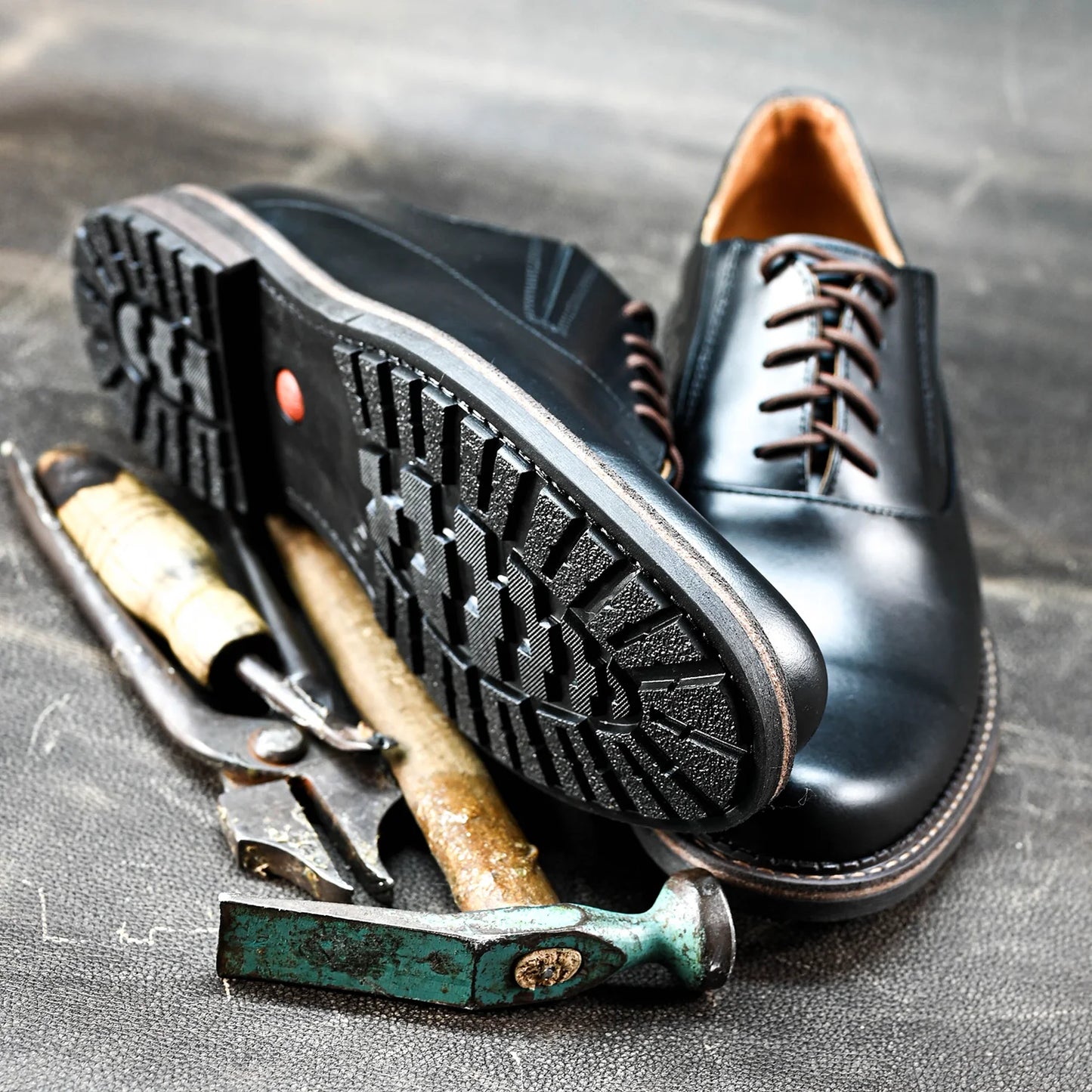 Pánské kožené derby polobotky Dario – ručně šité černé | KarolShoes